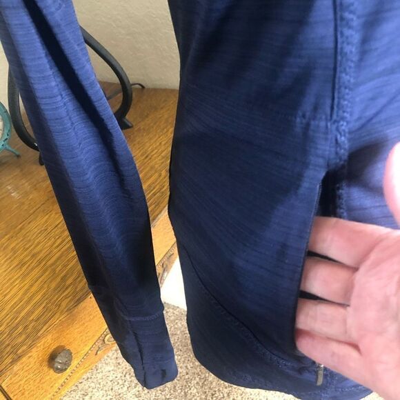 Athleta Navy Three Quarter Zip Top Size S - Picture 4 of 14